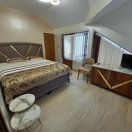 елеганс Maison d'hôtes 3*